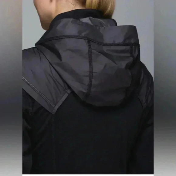 Lululemon Black Running Jacket Size Small​ - Picture 3 of 7